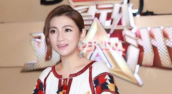 任家萱40岁迎来新爱情，从SHE颜值担当到毁容离婚，她经历了什么（组图） - 6