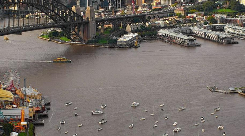 洪水肆虐，悉尼港变棕色！几乎所有海滩都被污染，政府呼吁民众切勿下水（组图） - 3