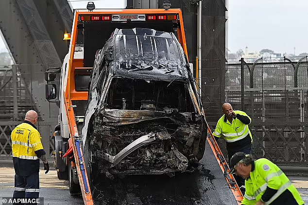悉尼海港大桥车祸爆炸起火案：肇事司机身份确定，系昆州19岁青少年（视频/组图） - 12