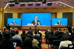 2022 年 3 月 7 日，中国外交部长王毅在中国人大会议召开期间的新闻发布会上称，俄罗斯是北京“最重要的战略伙伴”。中国仍然拒绝谴责俄罗斯对乌克兰的入侵。