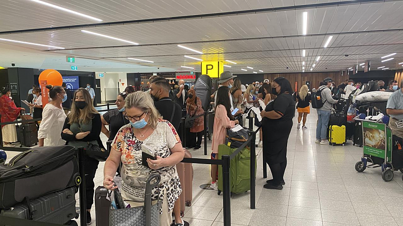两年来第一次！飞巴厘岛航班机票售罄，数百澳人踏上度假之旅（组图） - 3