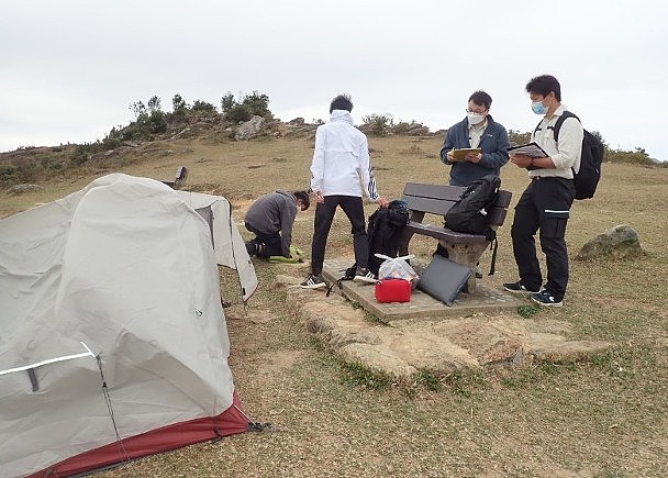 疫情严峻郊野公园禁露营烧烤，渔护署巡查检控490人（图） - 2