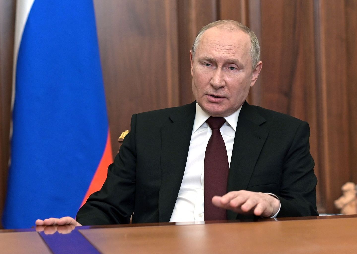 2月23日，俄乌冲突爆发前，俄罗斯总统普京曾表示，莫斯科准备寻求“外交解决方案”，但强调俄罗斯的利益是没有商量余地的。（AP）
