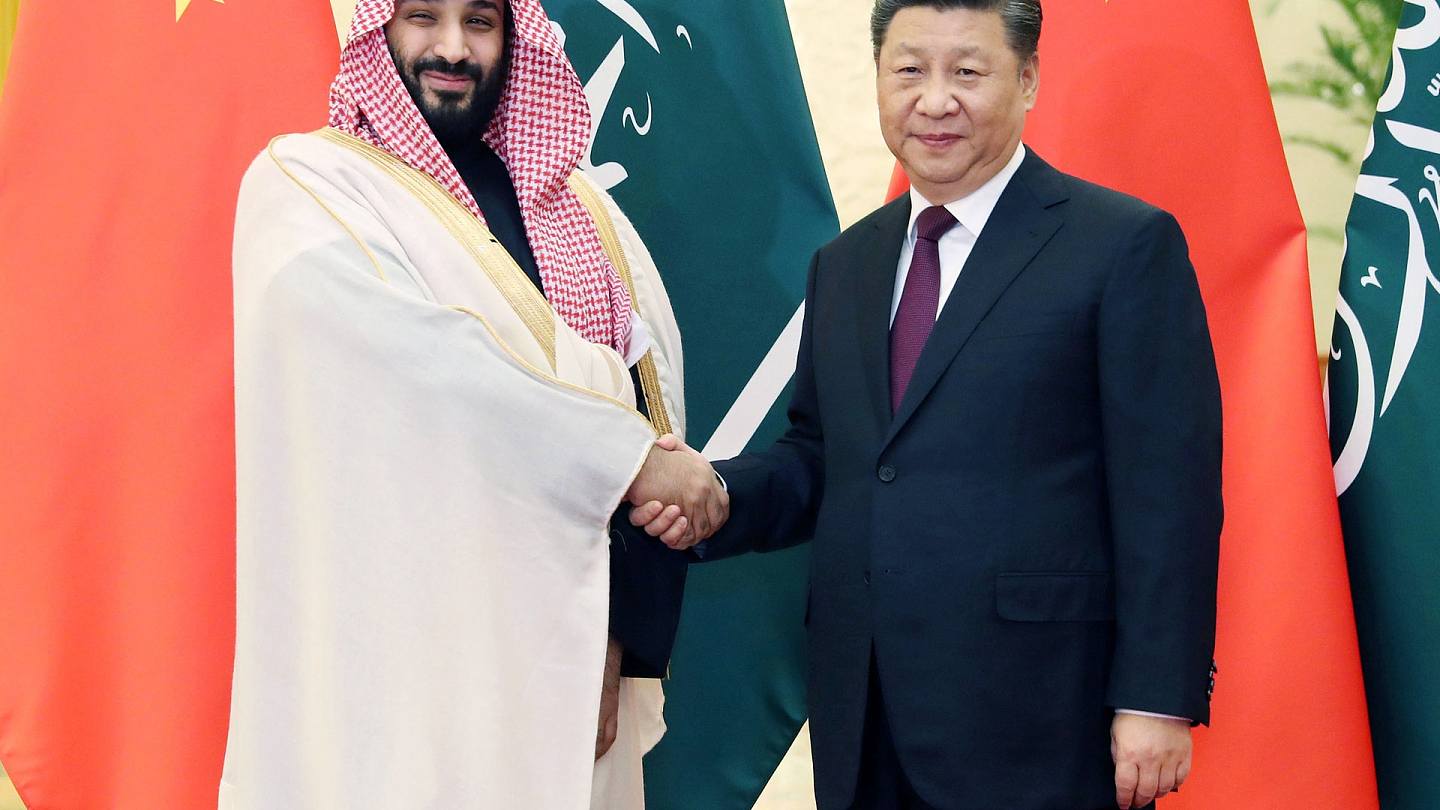 美媒：沙特阿拉伯考虑对华石油贸易改用人民币计价