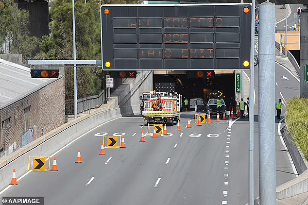 悉尼海港隧道响起火灾警报，部分车道关闭，周边交通严重拥堵（组图） - 2