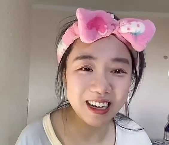 24岁在乌中国女留学生自爆离奇经历,笑着笑着就哭了(组图) - 22