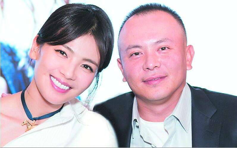 43岁刘涛3年为夫还债4亿，15年婚姻被传破裂？工作室：已发律师信