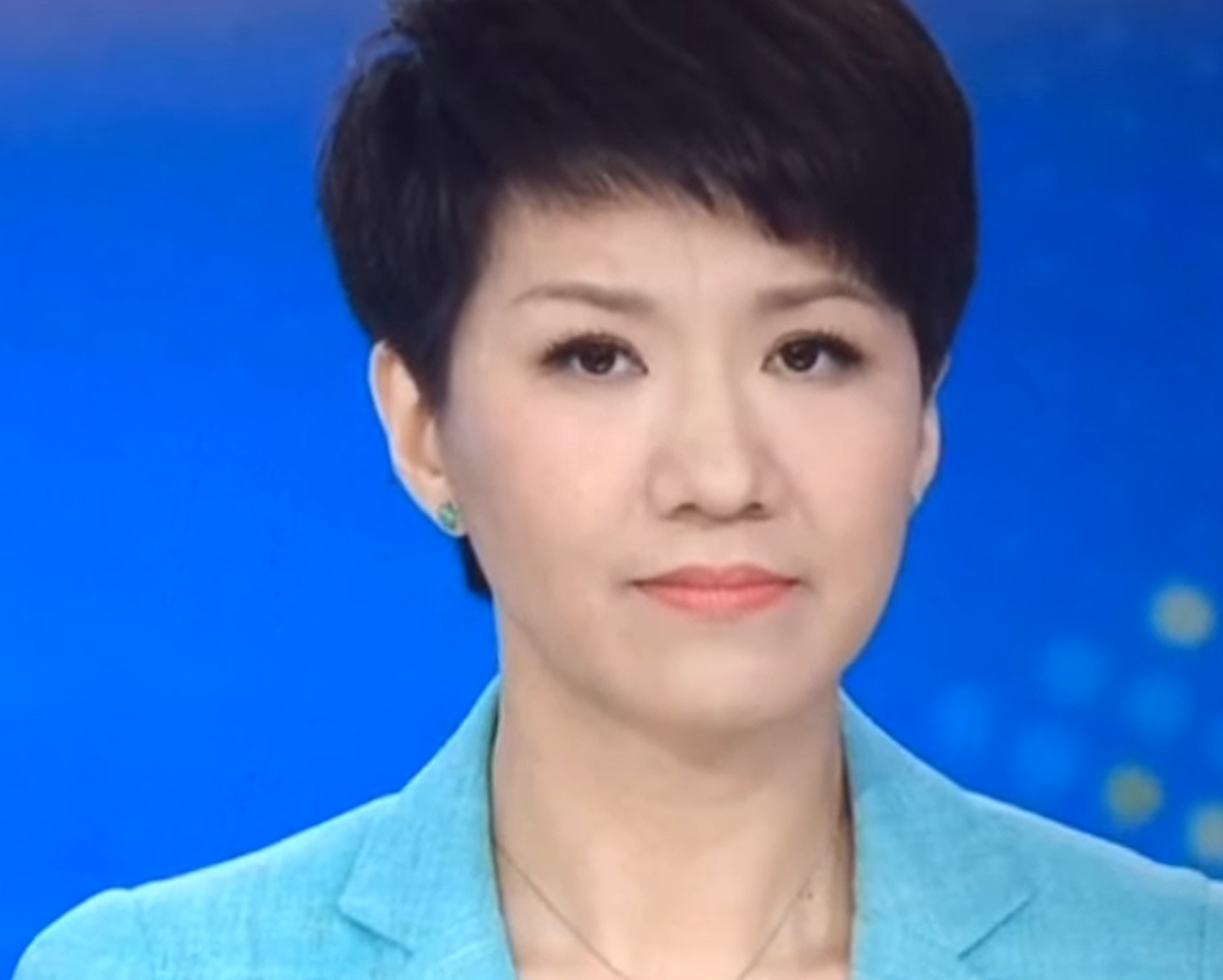 拜登促中国接受制裁俄罗斯，央视女主播推特评论引热议（组图） - 1