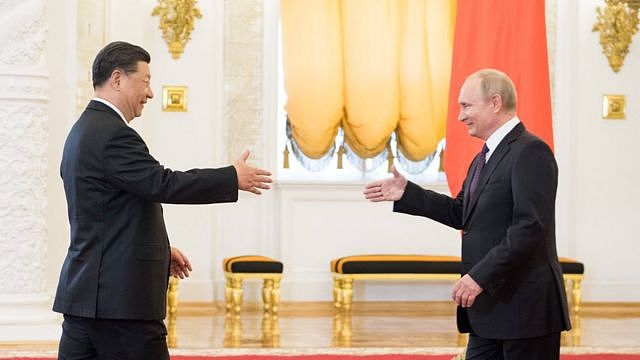俄罗斯与中国关系紧密。图为中国国家主席习近平和俄罗斯总统普京。