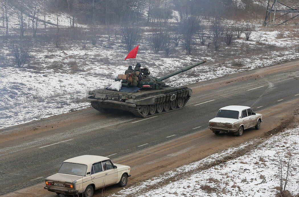 本月，亲俄军队在分离主义者控制的顿涅茨克郊区。