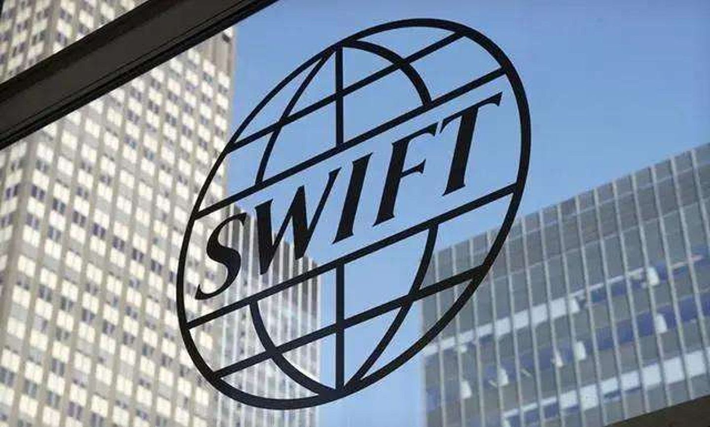 欧盟将7家俄罗斯银行逐出SWIFT。（Sberbank）