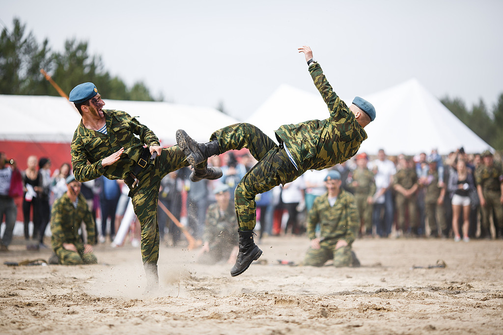 俄罗斯特种部队(Spetsnaz)的成员各个都是经过严格考核筛选出来，内部训练包含各种残酷肉搏，通过率不到10%。 (示意图／shutterstock)