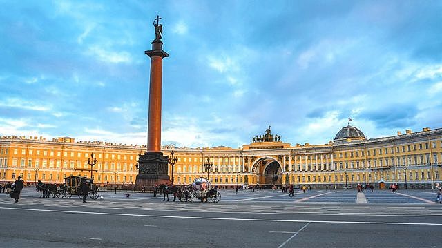 俄罗斯圣彼得堡的宫殿广场