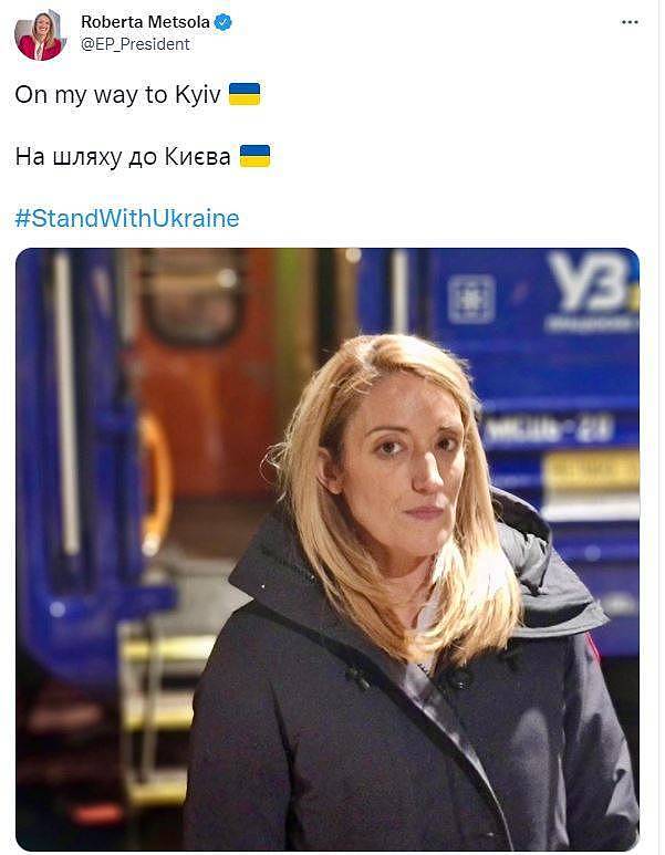 梅特索拉1日在推特上传照片，并指出自己正在前往基辅的途中。 （图翻摄自推特）