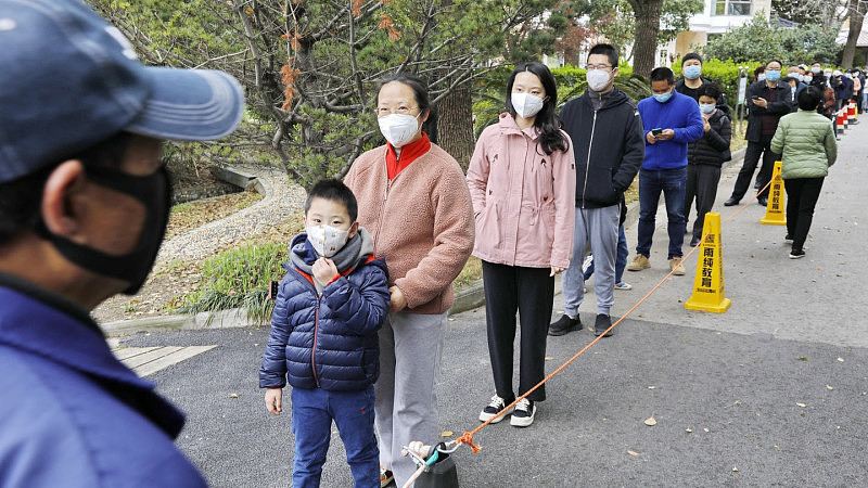 内地本土感染病例首破两万宗,上海占1.7万宗再创新高(图) - 1