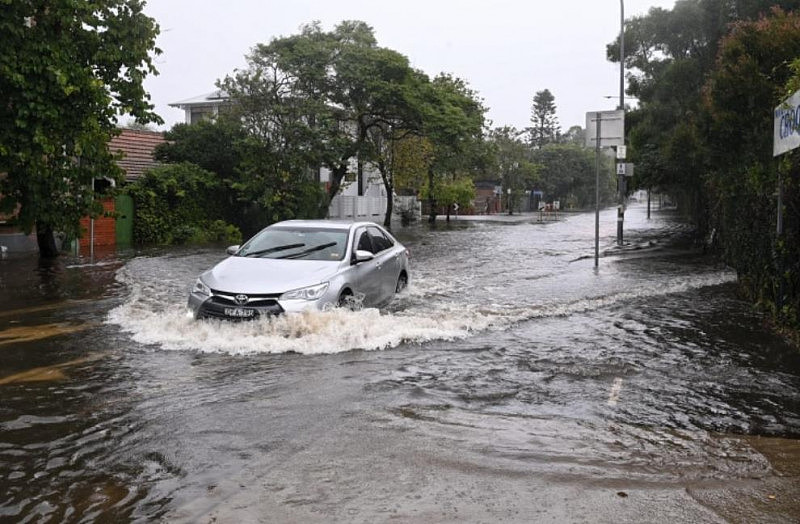 强降雨席卷悉尼，华人区男子被大水冲走！SES警告：待在家里别出门（组图） - 5