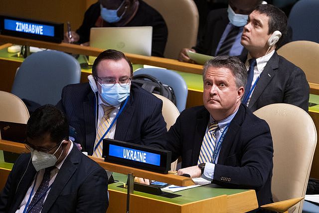 联合国决定暂停俄罗斯人权理事会席位，中国代表表明立场（组图） - 5
