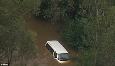 新州多地遭洪水围困，近2万人恐需撤离！悉尼司机不幸溺亡（视频/组图）