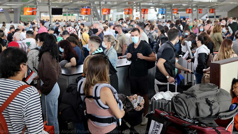 悉尼机场连续第4天被挤爆！安检至少要等2小时，旅客排起长龙（图） - 4