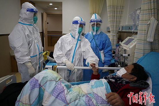 上海浦东医院临时血透中心，几百名病人等血透续命：不做就等于等死（组图） - 1