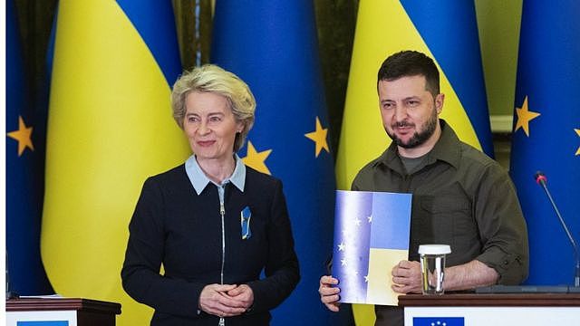 EU Commission president, Ursula von der Leyen with President Volodymyr Zelensky during a press conference, Ukraine, 08 Apr 2022