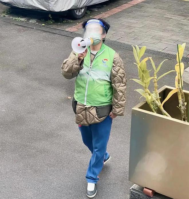 雪姨王琳在上海隔离19天让人心疼！晒午饭仅吃面饼喝白粥，声音憔悴模样消瘦（视频/组图） - 11