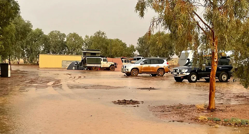 南澳小镇大雨致道路被封，数十名旅客无奈滞留当地，物资正在耗尽（组图） - 2
