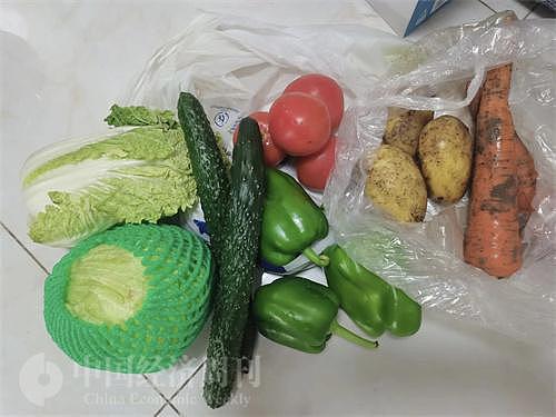 北京有市民刚花费7000元囤货，就接到保障蔬菜包，供应商表示北京很稳（组图） - 5