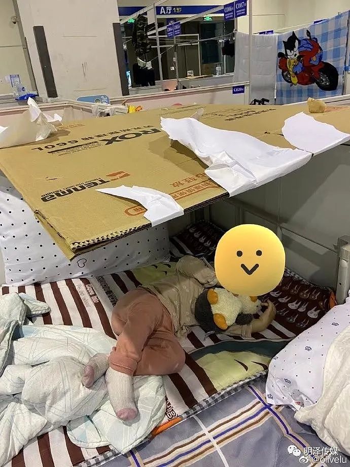 救救孩子！上海确诊婴儿转到成人方舱，高烧不退护士称没婴儿药品，妈妈网络求助（组图） - 3