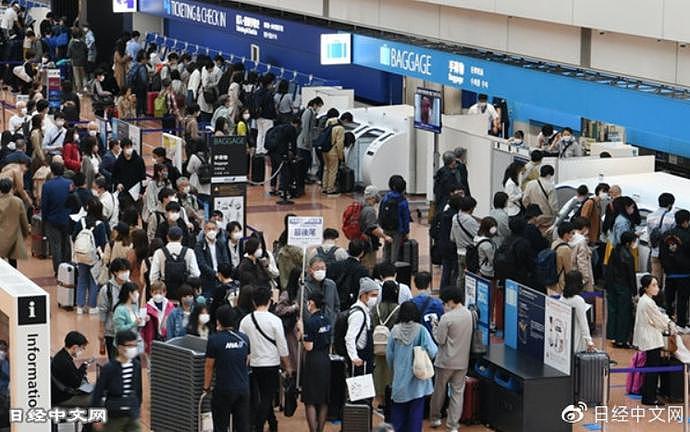 回国难！华人网友哭诉：花9万买的回国机票，被航班无情“踢人”（组图） - 1