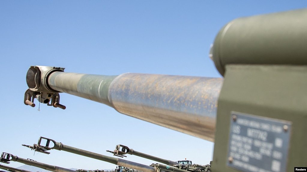 美国向乌克兰提供的M777重型榴弹炮（路透社）
