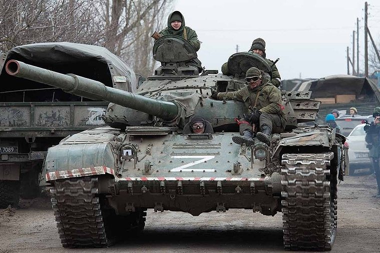 烏克蘭東部親俄民兵在戰車漆上Ｚ字，作為識別代號。資料照片