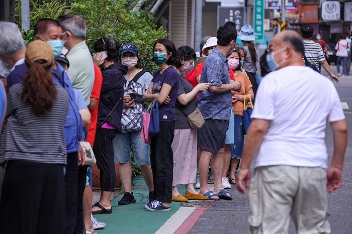 最新预估！台卫福部门：5月11日新增确诊上看10万