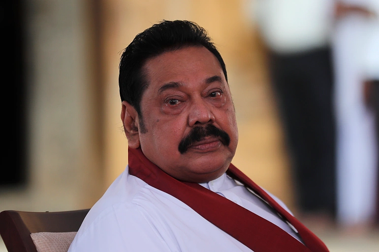 随着危机恶化，斯里兰卡总理马欣达-拉贾帕克萨宣布辞职（组图） - 1