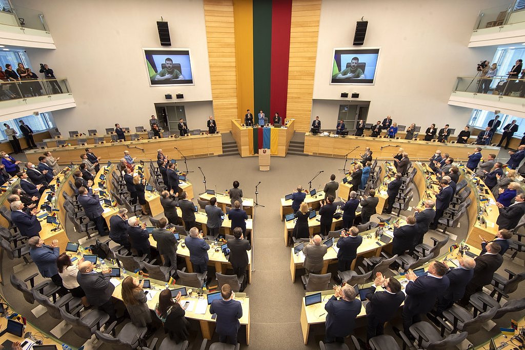 立陶宛议会（图/美联社）