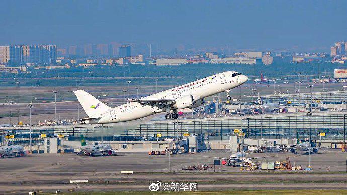 C919大飞机在上海浦东机场试飞成功。(取材自微博)