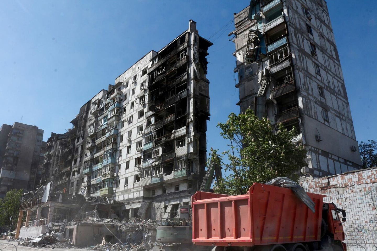 乌克兰南部城市马立波（Mariupol）遭俄军攻击后满目疮痍。 图：达志影像/美联社