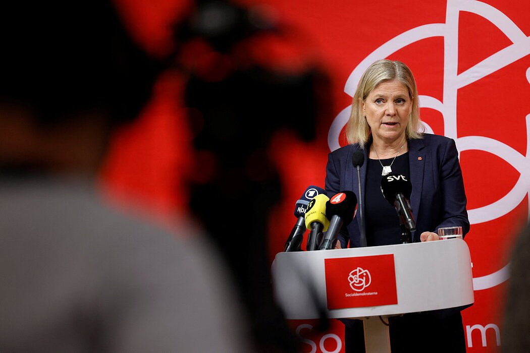 瑞典首相马格达莱娜·安德森周日在斯德哥尔摩宣布决定申请加入北约。