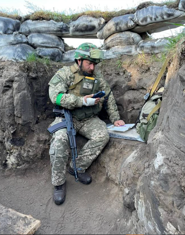 战死沙场的乌克兰记者：手榴弹拉环是他的求婚指环（组图） - 15