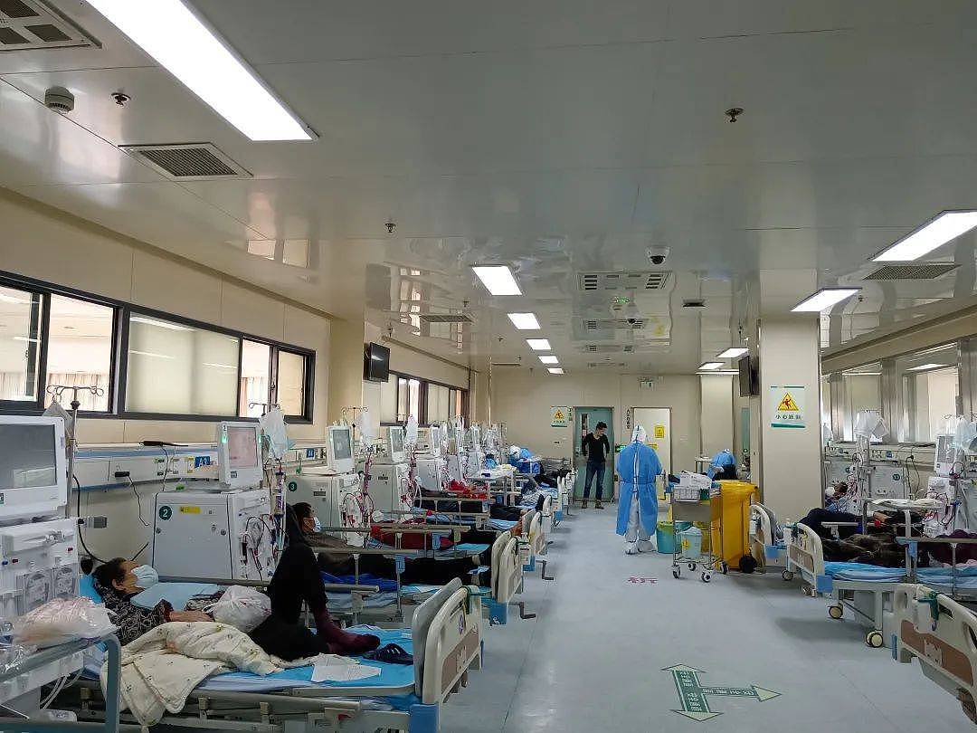 上海疫情中的血透病房：比起得新冠，病人更怕不能透析（组图） - 1