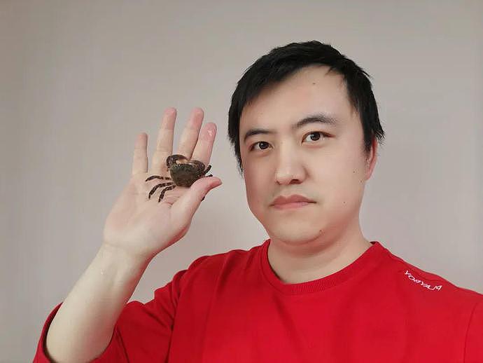 上海封控中，一只螃蟹顽强地活着（视频/组图） - 3