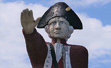 “澳洲的丑陋代表！”凯恩斯8米高库克船长雕像50年后被拆除，申请费仅$1...（组图）