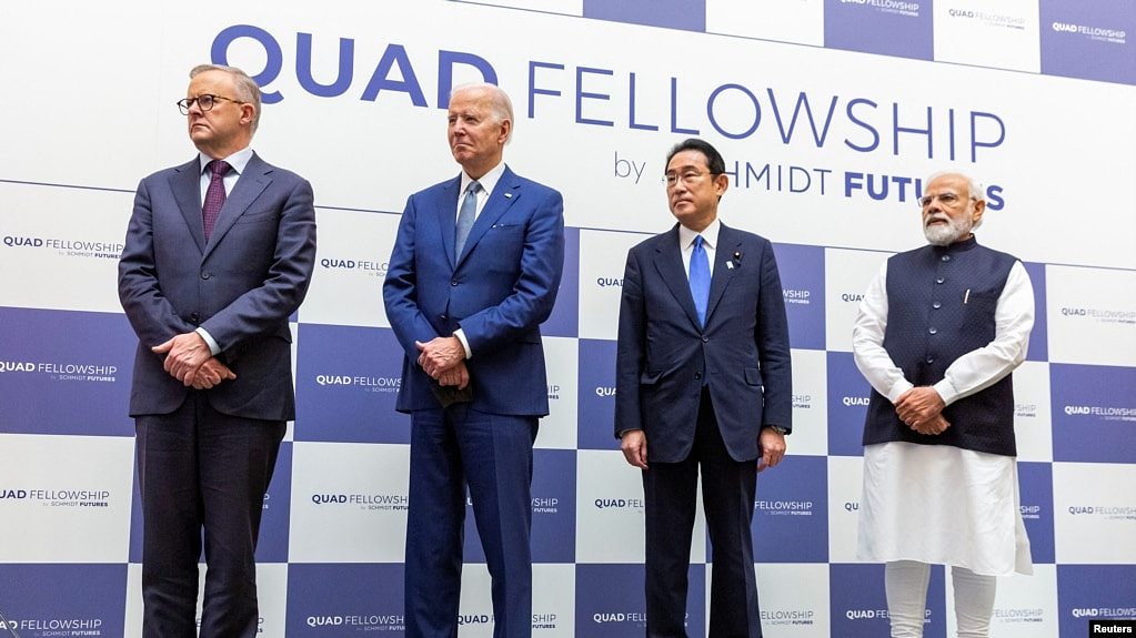 美国总统拜登与日本首相岸田文雄、印度总理莫迪和澳大利亚新任领导人阿尔巴尼斯在东京出席“四方安全对话”领导人峰会。（2022年5月24日）