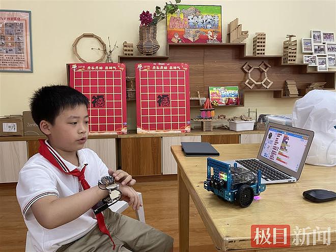 中国10岁娃写了40款游戏，父母成首席体验官（组图） - 3