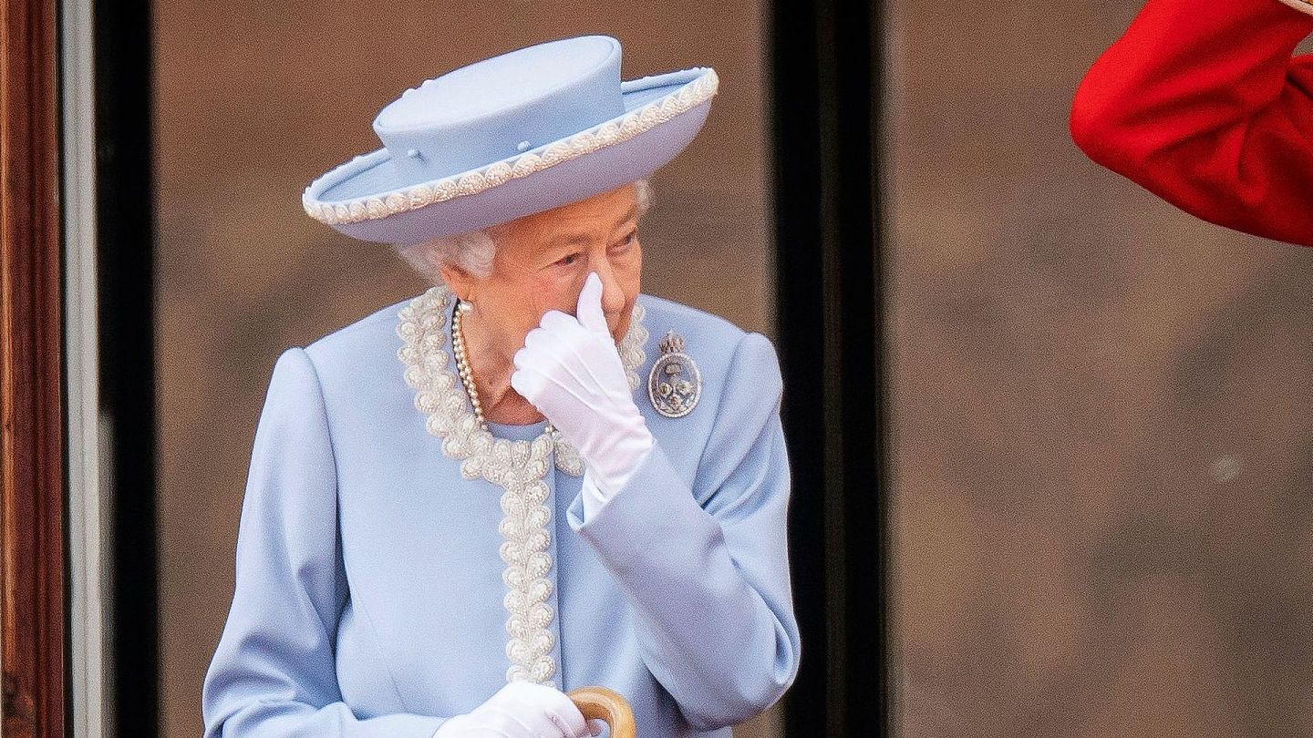英女王登基70周年盛大庆祝背后：她的离开已成无法避免的话题