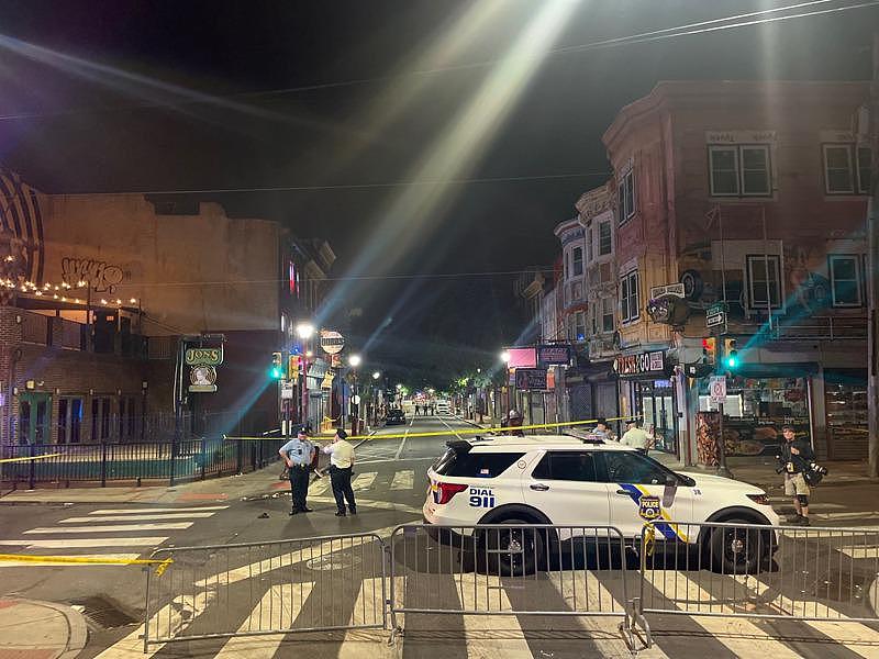 费城4日夜间发生枪击事件，已造成3人死亡，至少11人受伤。（取材自推特@MaxM...