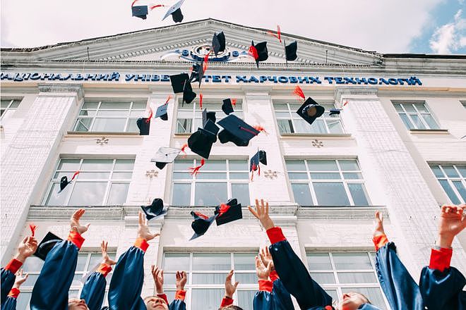 优势不再，中国留学生回国,陷入“学历鄙视链”（组图） - 2