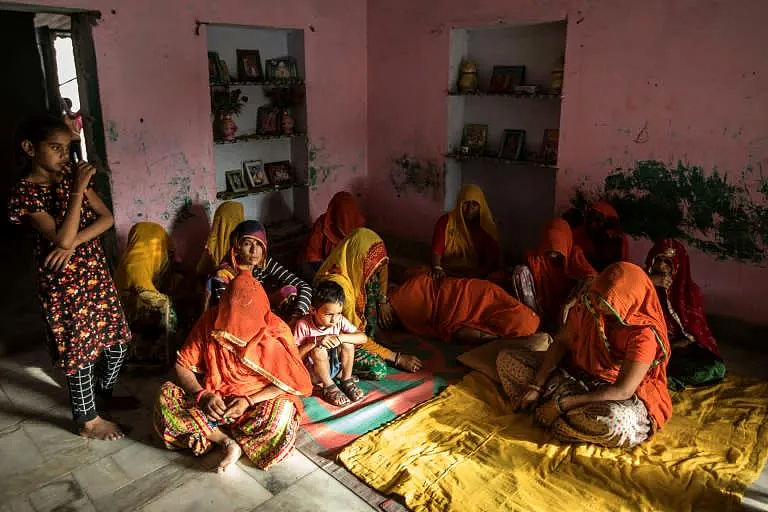 印度“嫁妆暴力”：三姐妹不堪丈夫和婆婆长期虐待集体自杀（组图） - 3