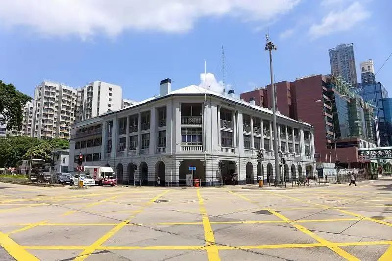 我觉得我的一个香港员工,他有点不对劲…(组图) - 2