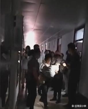网传高校女生宿舍产子装进塑料袋放走廊，被同寝舍友发现（视频/组图） - 2